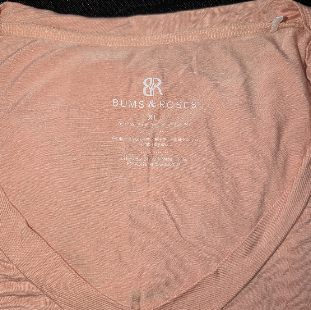 Bums & Roses adult drop shoulder V-neck T-shirt
